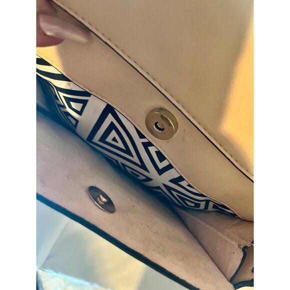 Versace Beige 19.69 Abbigliamento Sportivo Leather Handbag - Picture 3 of 12